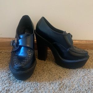 Forever21 black chunky heel boots with buckle